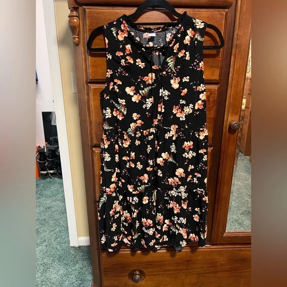 old navy black floral dress viv midi dress // polka dot *zoco exclusive* small